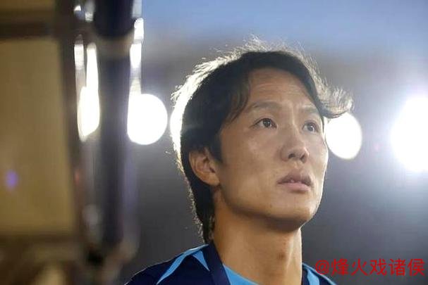 三镇主场战平蓉城 邓卓翔感叹：足球之美尽显！