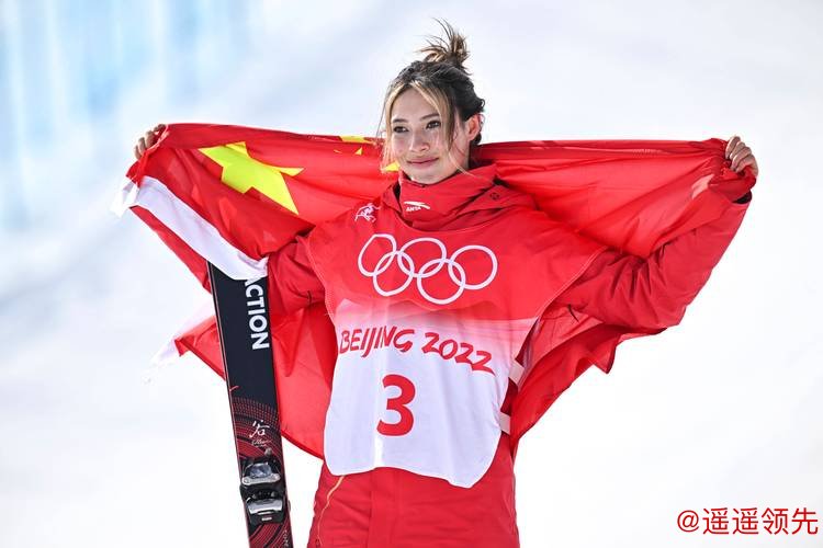 世界杯个人第20冠！谷爱凌夺得滑雪坡面障碍技巧冠军